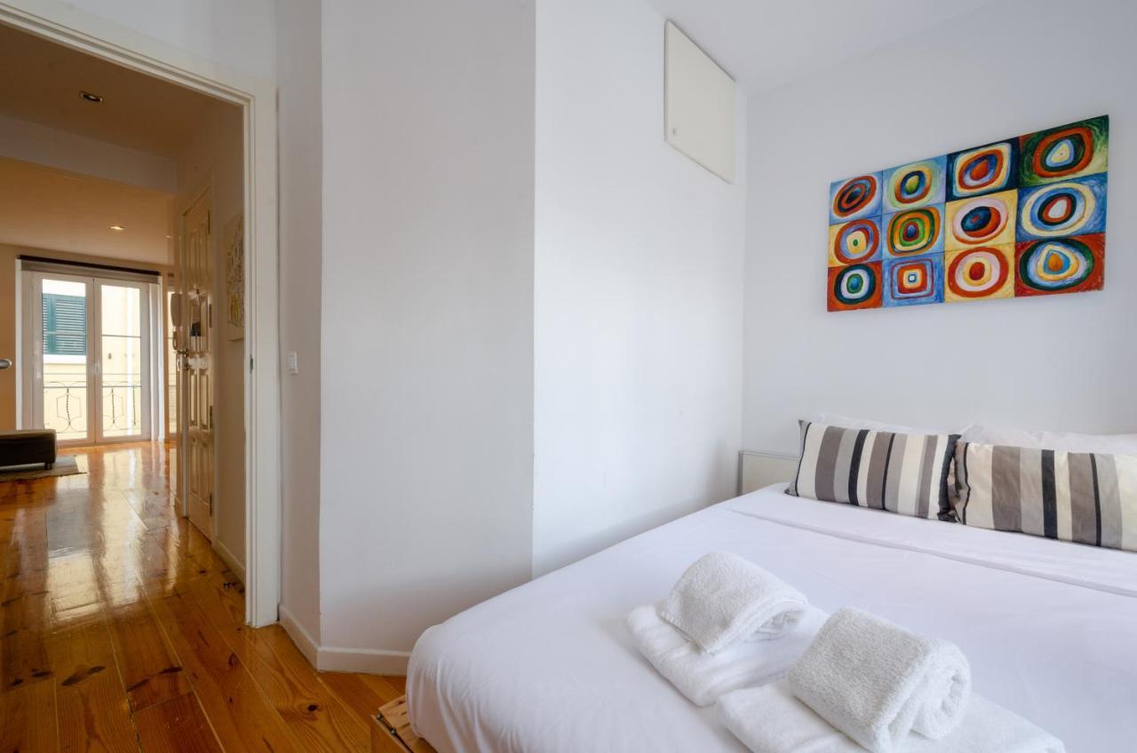 Central Lisbon Flat Near Avenida Esterno foto